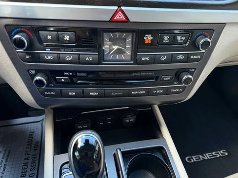 Used 2016 Hyundai Genesis 3.8 w/ Option Group 04 AWD/4WD image 31