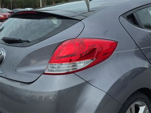 Used 2016 Hyundai Veloster w/ Option Group 02 image 7