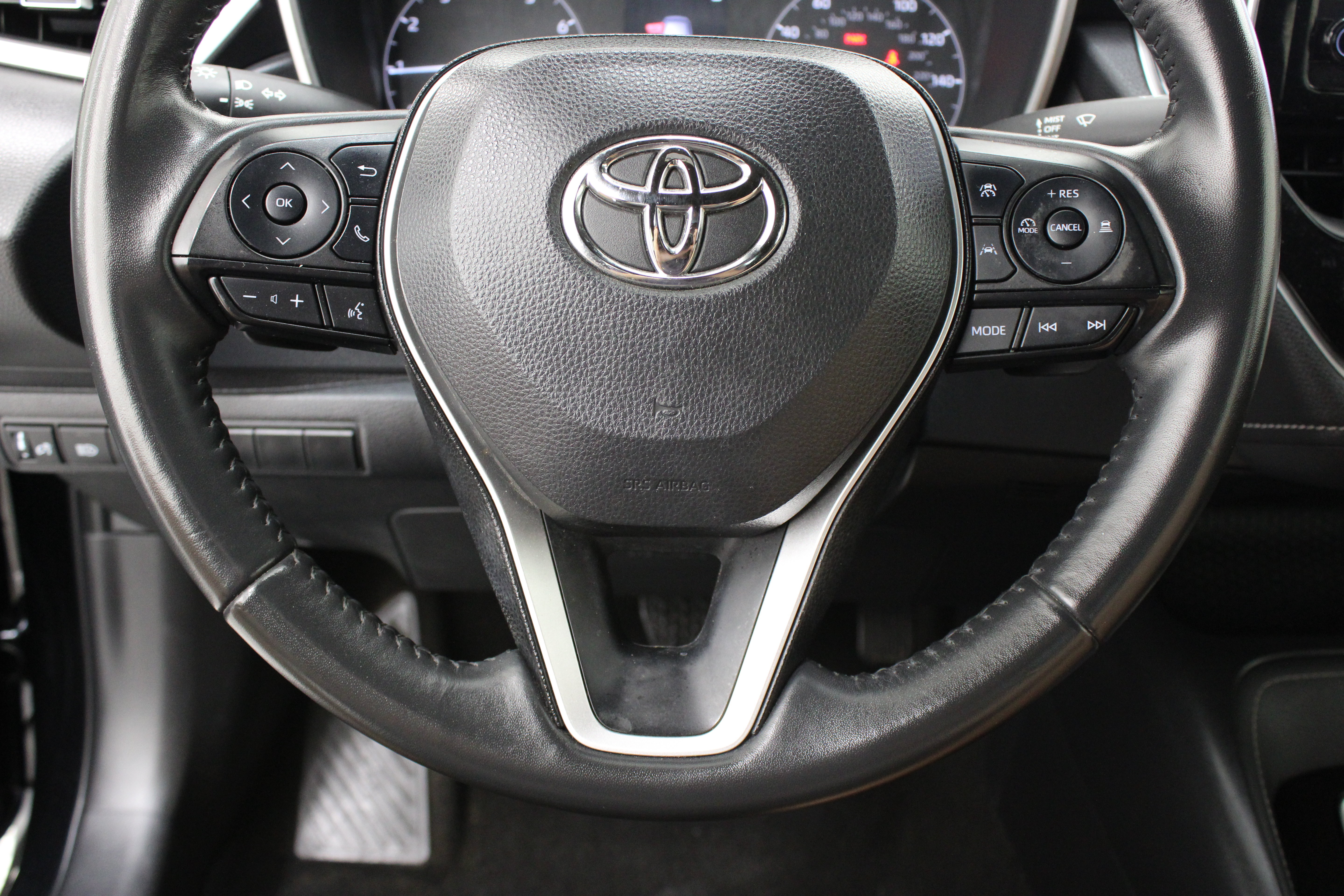Used 2025 Toyota Corolla SE FWD image 22