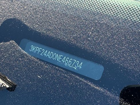 Certified 2022 Kia Forte LXS w/ LXS Technology Package image 8