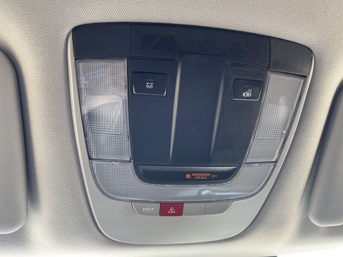 Used 2025 Kia Sportage EX FWD image 39