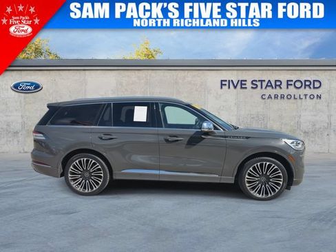 Used 2022 Lincoln Aviator Black Label w/ Class IV Trailer Tow Package AWD/4WD image 10