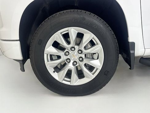 Used 2023 Chevrolet Silverado 1500 Custom image 27