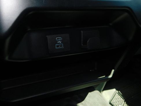 Used 2022 Ford F150 XL w/ Equipment Group 101A High RWD image 35
