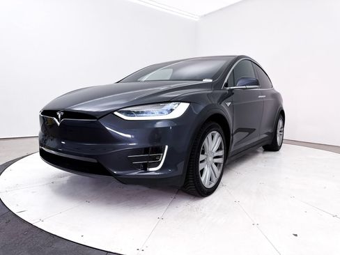 Used 2016 Tesla Model X Performance AWD/4WD image 16