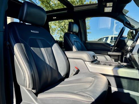 Used 2022 Ford F350 Platinum image 14