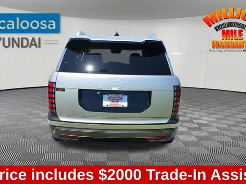Used 2026 Hyundai Palisade SEL FWD image 7