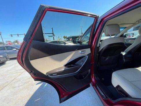 Used 2017 Hyundai Santa Fe Sport FWD image 5