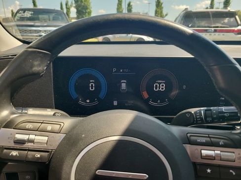 Used 2025 Hyundai Kona SEL FWD image 14