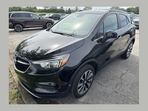 Used 2022 Buick Encore Preferred w/ Safety Package AWD/4WD image 1