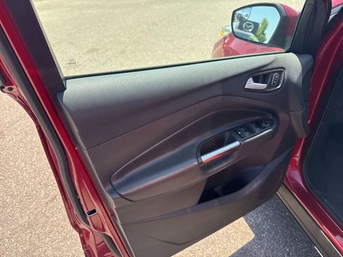 Used 2018 Ford Escape SEL AWD/4WD image 16