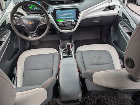 Used 2020 Chevrolet Bolt LT image 21