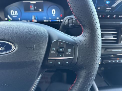 Certified 2024 Ford Escape ST-Line Select w/ Tech Pack #2 image 29