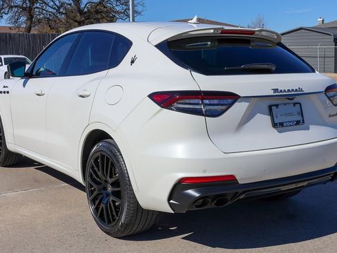 Used 2022 Maserati Levante Modena image 5