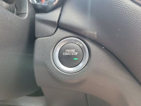 Used 2022 Chevrolet Equinox LT FWD image 23