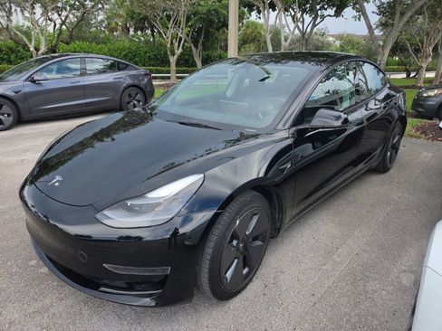 Used 2023 Tesla Model 3 Standard Range RWD image 10