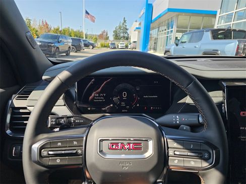 New 2026 GMC Acadia AT4 image 26