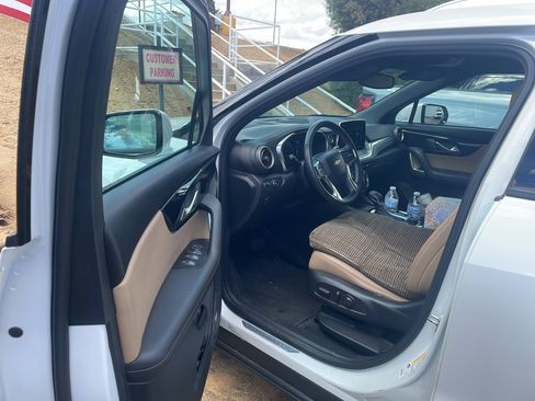 Used 2023 Chevrolet Blazer Premier image 8