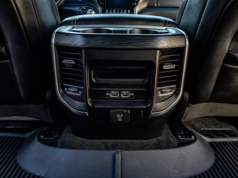 Used 2023 RAM 1500 Laramie AWD/4WD image 32