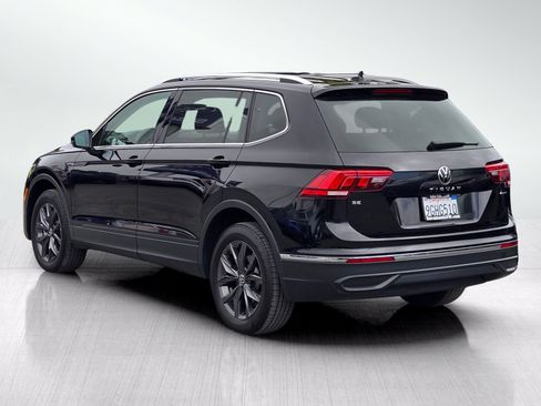 Used 2023 Volkswagen Tiguan SE AWD/4WD image 6