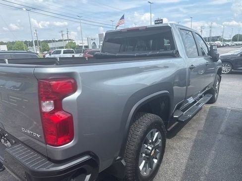 Used 2026 Chevrolet Silverado 2500 Custom w/ Custom Value Package AWD/4WD image 10