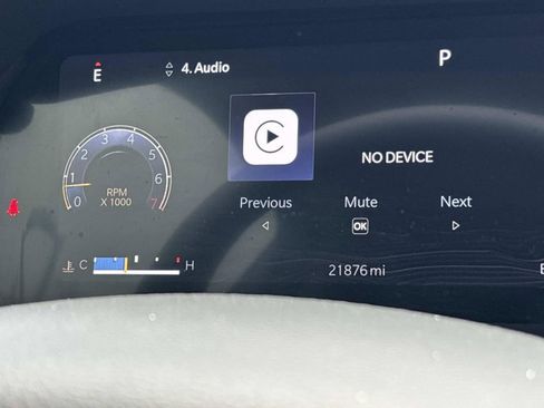 Used 2023 Jeep Grand Cherokee Limited w/ Luxury Tech Group II image 24