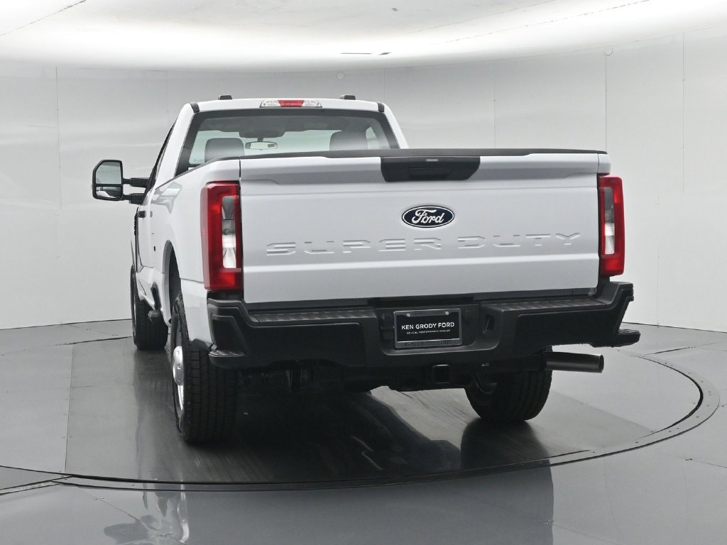 New 2027 Ford F350 XL w/ XL Chrome Package RWD image 23
