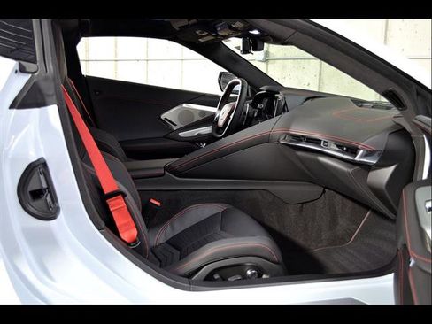 Used 2024 Chevrolet Corvette Stingray Premium Cpe w/ 3LT RWD image 15