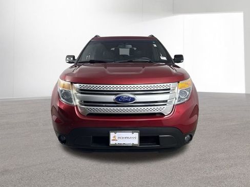 Used 2014 Ford Explorer XLT w/ Equipment Group 202A image 25