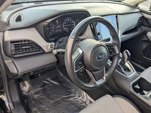 Used 2022 Subaru Outback Premium image 16