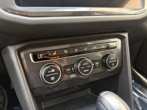 Used 2021 Volkswagen Tiguan S AWD/4WD image 35