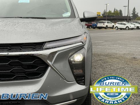 New 2026 Chevrolet Trax LT w/ Driver Confidence Package image 39