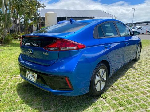 Used 2018 Hyundai Ioniq Blue FWD image 24