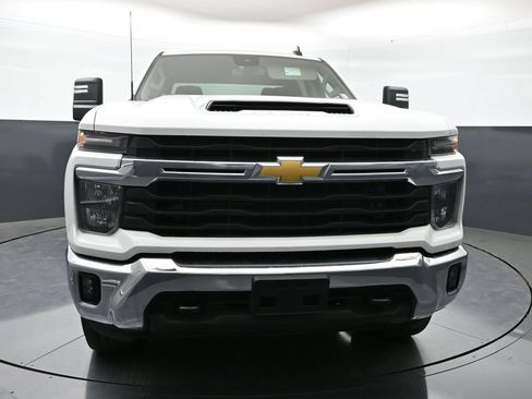 Used 2025 Chevrolet Silverado 2500 LT AWD/4WD image 30