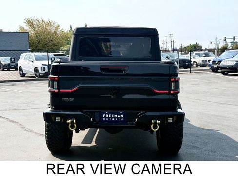 Used 2023 Jeep Gladiator Sport AWD/4WD image 8