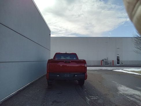 Used 2024 Toyota Tundra Limited image 3