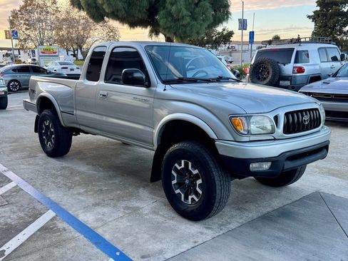 Used 2002 Toyota Tacoma PreRunner image 5