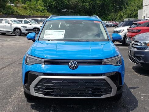 New 2026 Volkswagen Taos SE FWD image 5