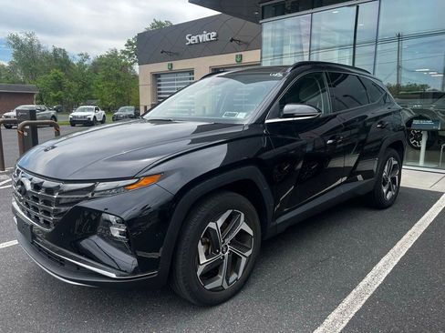 Certified 2023 Hyundai Tucson Limited w/ Cargo Package AWD/4WD image 3
