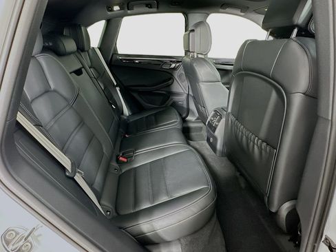 New 2026 Porsche Macan image 29