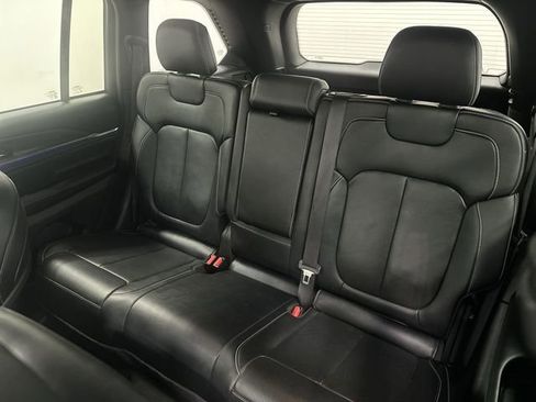 Used 2022 Jeep Grand Cherokee Overland image 26