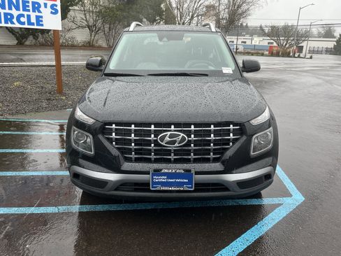 Certified 2022 Hyundai Venue SEL image 7