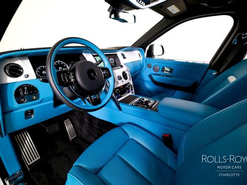 Used 2024 Rolls-Royce Cullinan AWD/4WD image 4
