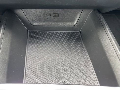 Used 2025 Chevrolet Equinox LT FWD image 20