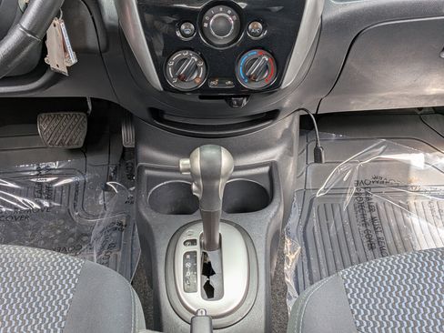 Used 2015 Nissan Versa Note SV w/ Sport Value Package FWD image 17