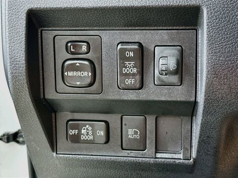 Used 2021 Toyota Tundra SR5 w/ SR5 Upgrade Package RWD image 26