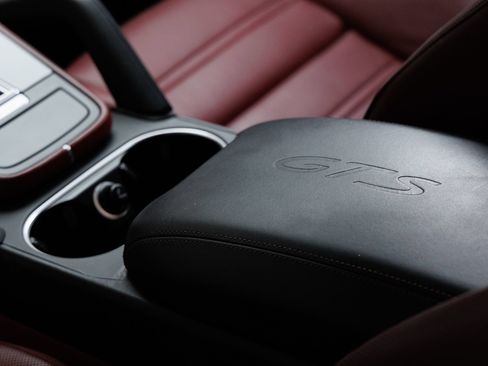 Certified 2022 Porsche Cayenne GTS AWD/4WD image 25