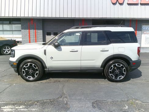 Used 2023 Ford Bronco Sport Outer Banks w/ Tech Package AWD/4WD image 12