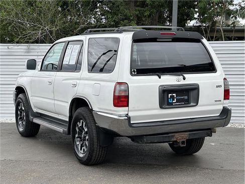 Used 2000 Toyota 4Runner SR5 AWD/4WD image 12