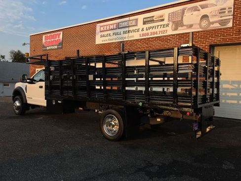 Used 2017 Ford F550 2WD Regular Cab Super Duty image 6